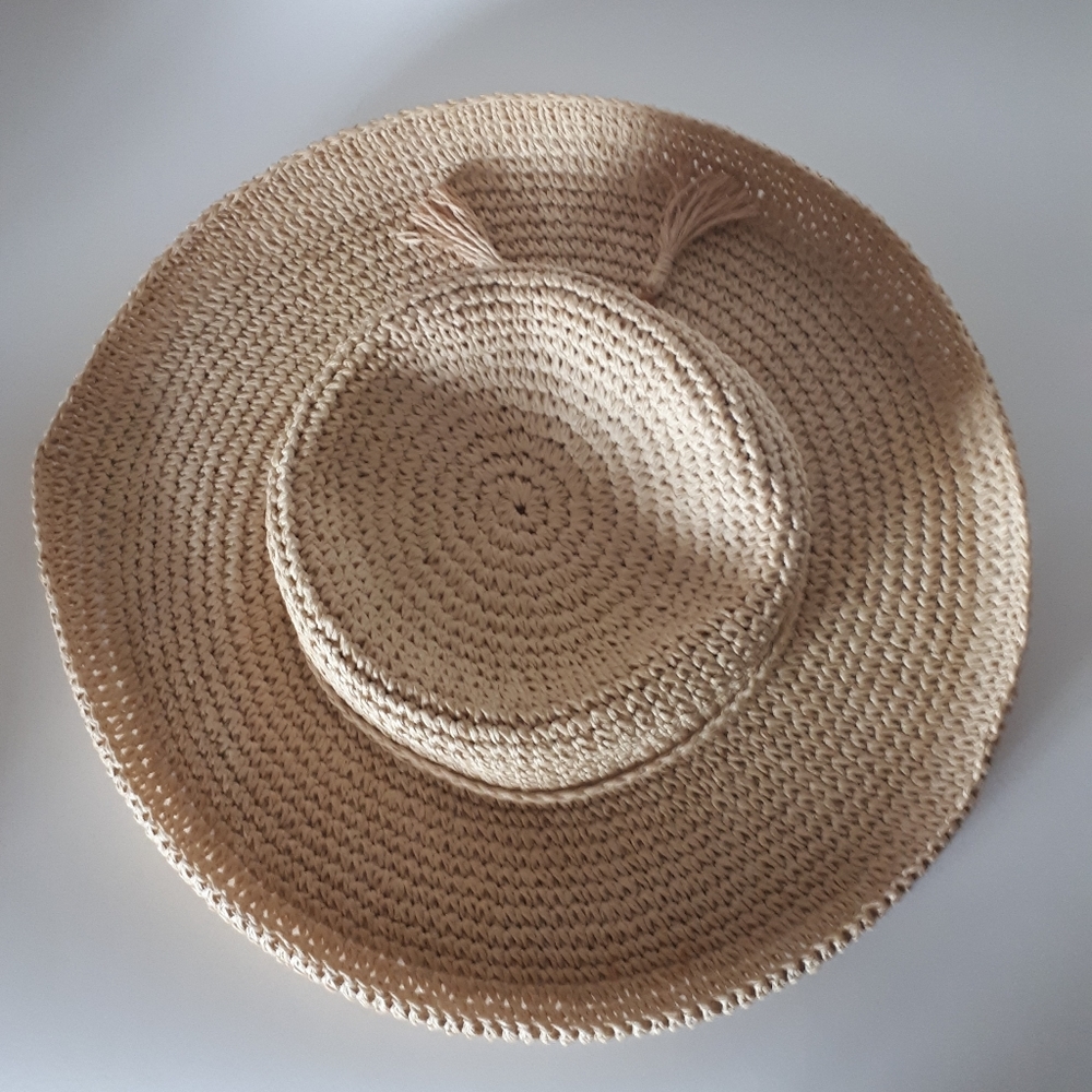 Wide-brimmed Sun Hat